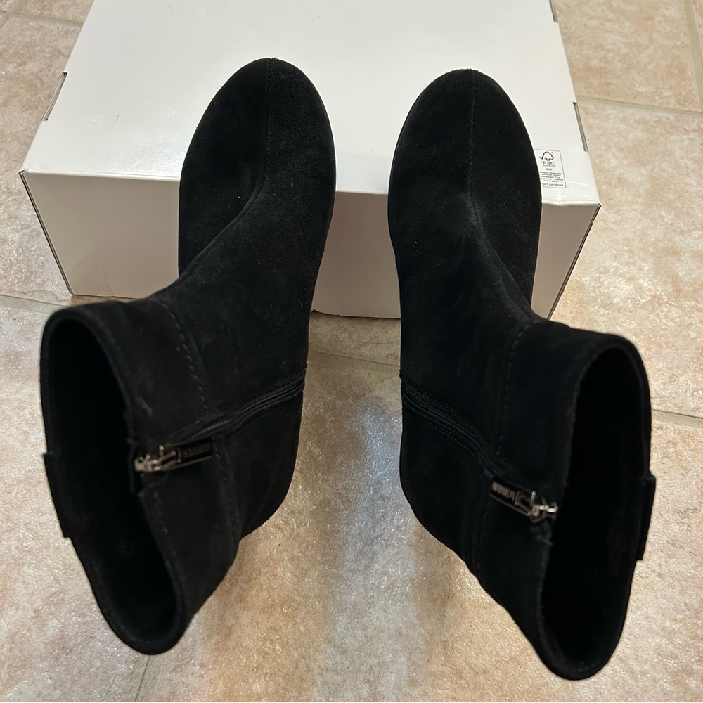 La Canadienne Becket Wedge Boots in Black Suede Size 6.5M - Picture 3 of 9